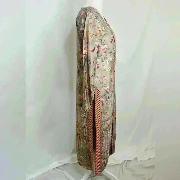 Ravina Pakistani kameez/ tunic dress size small with flower pattern. - Picture 2 of 9